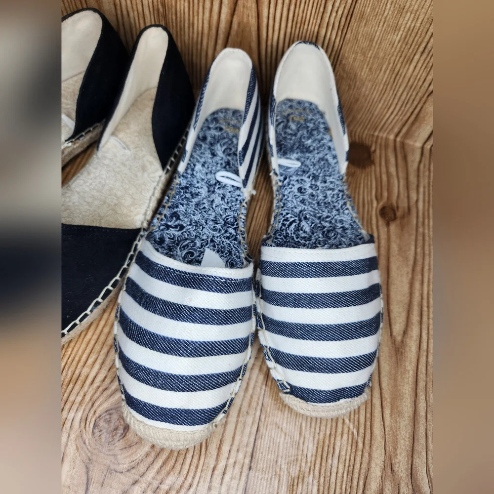 Gap 2‎ Pairs of Espadrille Slip On Shoes Size 9